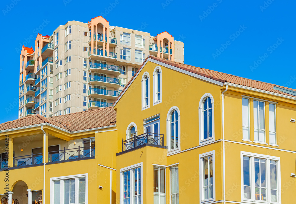 Fototapeta premium Neighborhood modern houses on sunny day in New Westminster BC, Canada