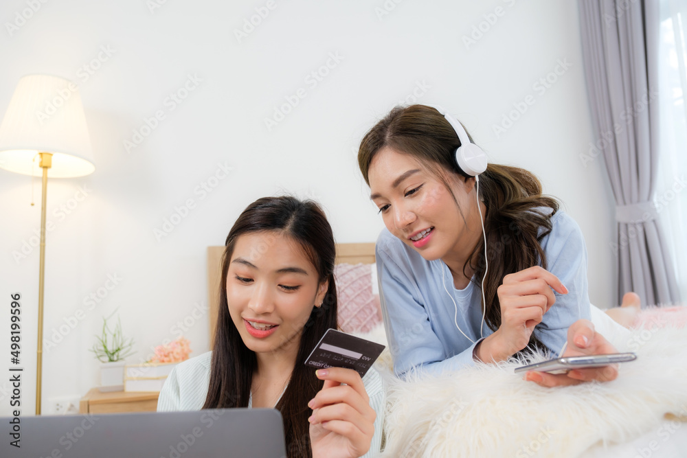 Fototapeta premium Couple women exercise and living lifestyle at home.