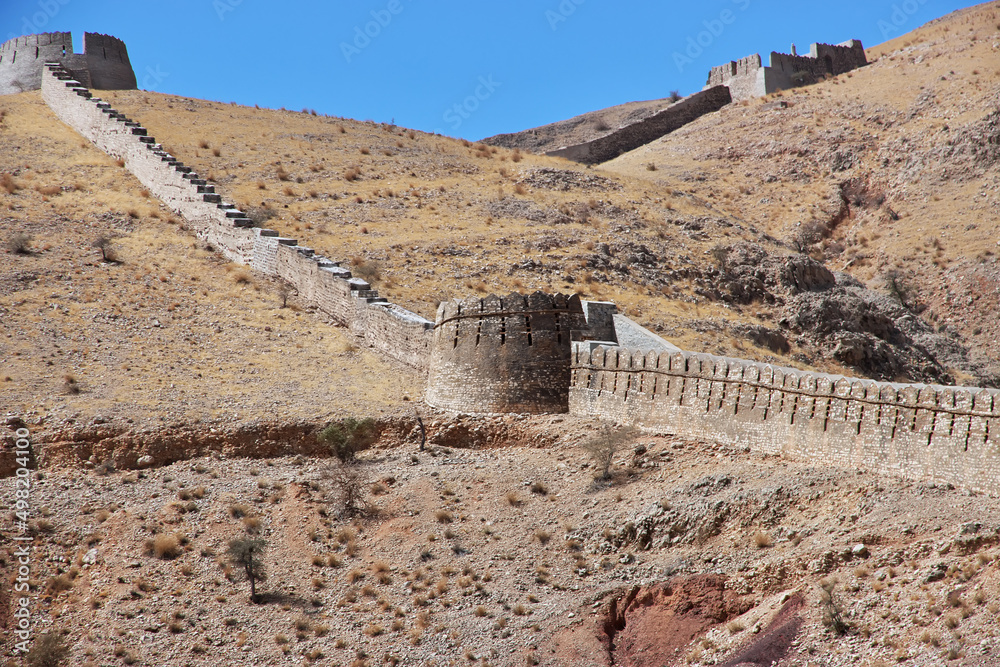Ranikot Fort, Great Wall of Sindh, vinatge ruins in Pakistan Stock ...