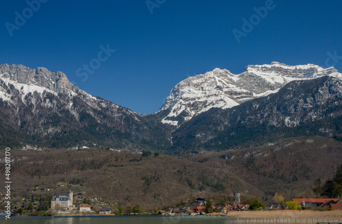 Le Lac d'Annecy, Haute-Savoie, France.
Les dents de Lanfon et le Massif de la Tournette photo