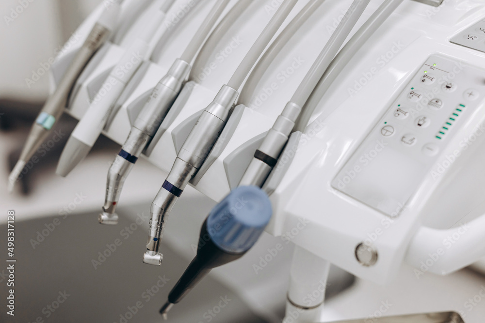 There is modern equipment for patients with toothache. There is modern equipment for patients with toothache.
