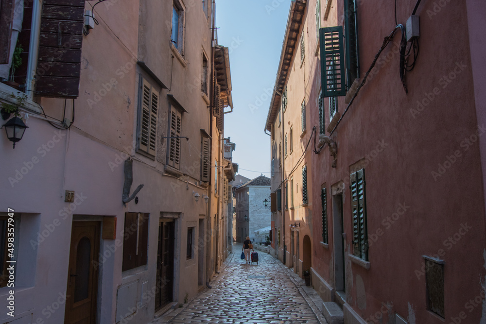 rue ancienne de Rovinj en Istrie en croatie