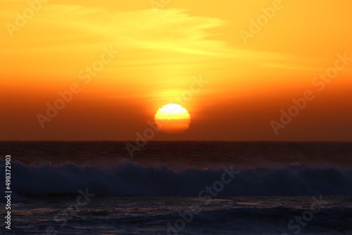 Fototapeta Naklejka Na Ścianę i Meble -  Sunset in the pacific ocean