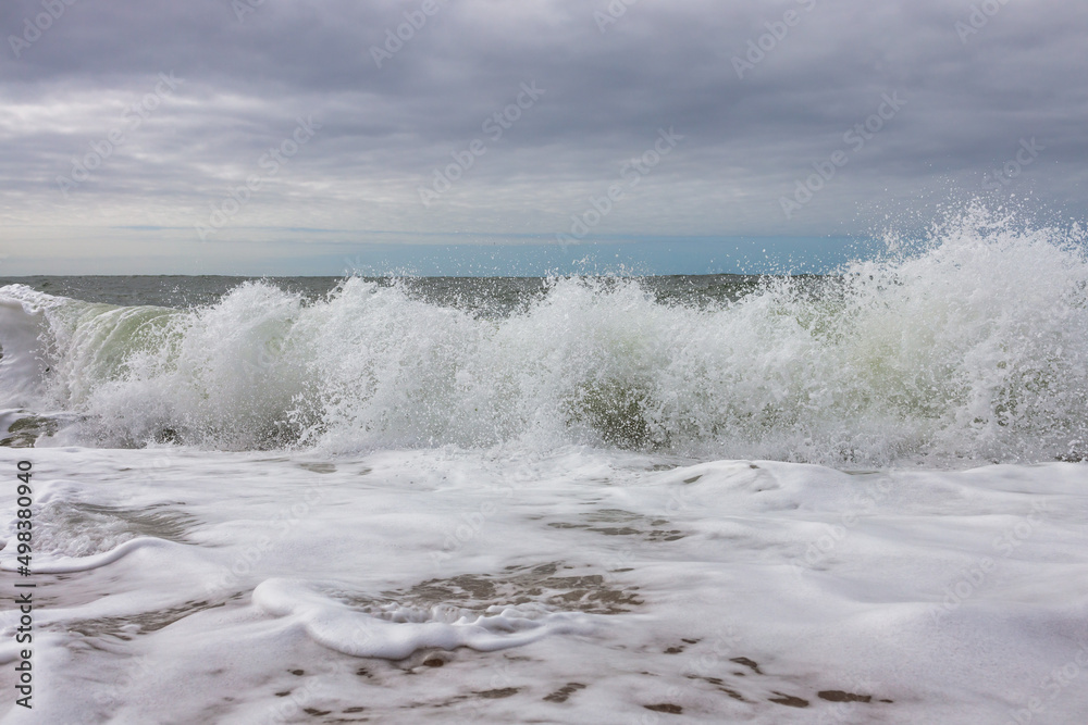 Fototapeta premium waves on the beach