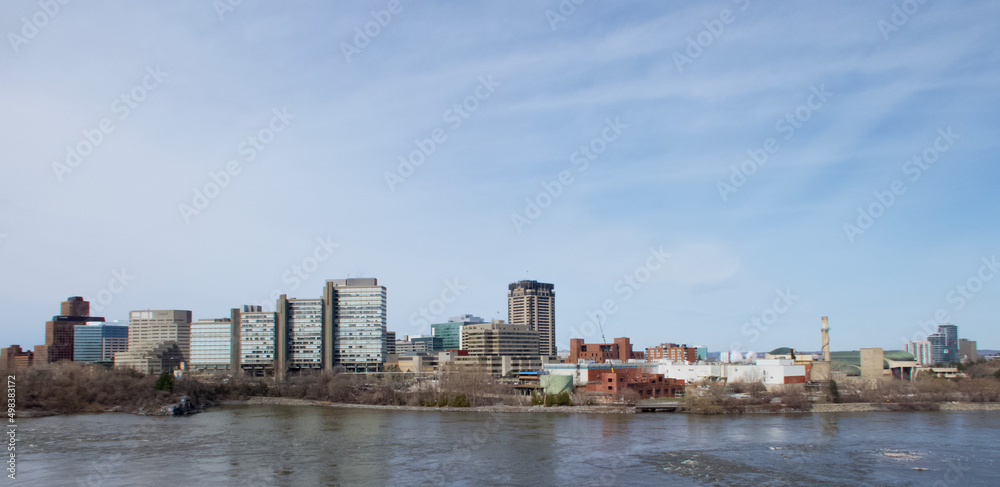 Naklejka premium City scape on a sunny day