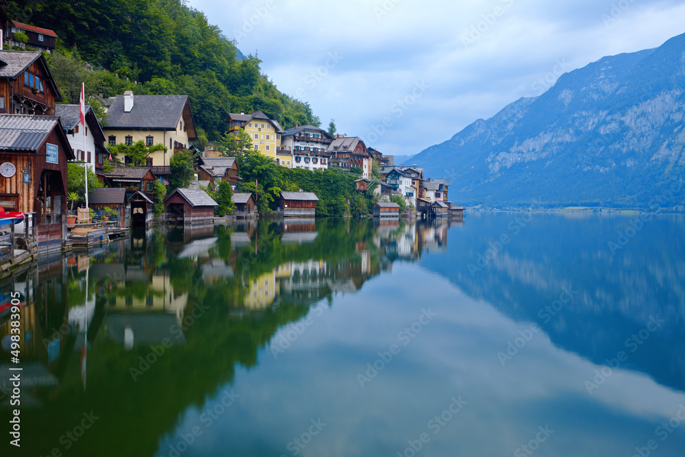 Fototapeta premium houses on the lake, Hallstatt, Austria