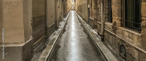 Photography Parisian alleyway