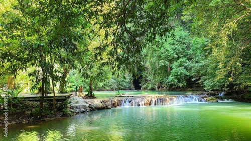 美しい自然と滝