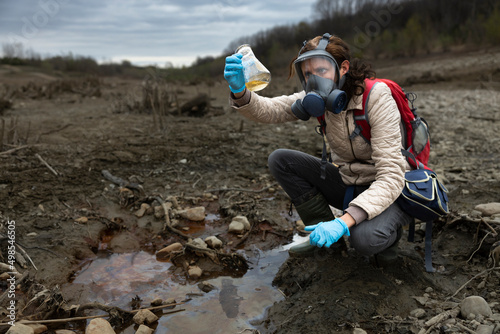 First look of a Biologist on Sample of Possibly Oil Contaminated Water