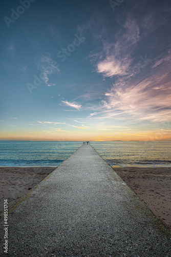 tramonto sul vecchio pontile