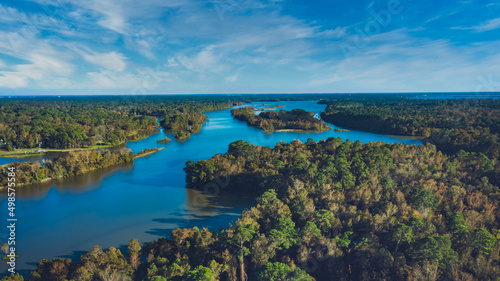 Fototapeta Naklejka Na Ścianę i Meble -  Panoramic view of Houston lake with forest mix
