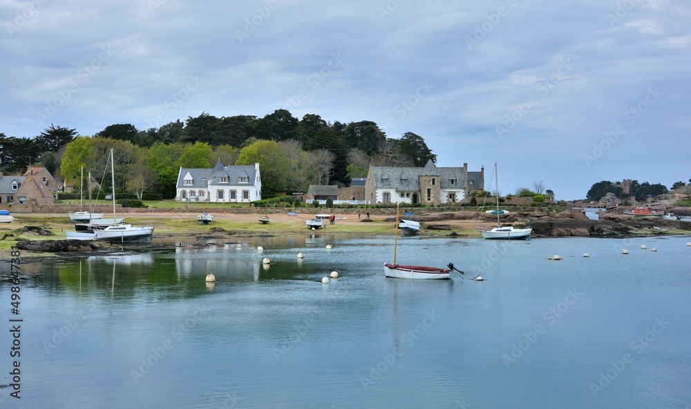 Fototapeta premium Ploumanac'h harbor in Brittany - France