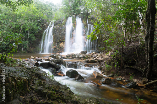 Fototapeta Naklejka Na Ścianę i Meble -  Crystal waterfall in Chapada dos Veadeiros in Alto Paraiso de Goias.