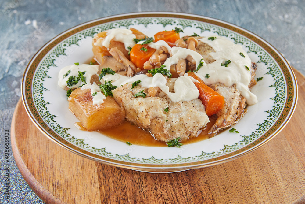 Stewed fish for the winter Palmida fish Mussar Yam with mushrooms Stewed fish for the winter Palmida fish Mussar Yam with mushrooms