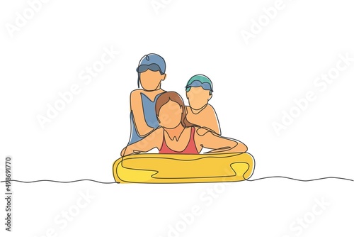 One continuous line drawing of happy mom play with her boy and girl kid swimming in sport center. Summer holidays vacation and parenting concept. Dynamic single line draw design vector illustration