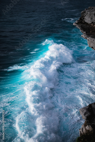 Surfing the waves in the sea, great landscapes and amazing views from Australia.
