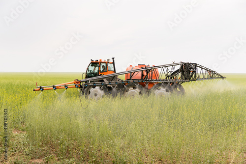 High-tech machines optimize work in the fields. Field desiccation is the pre-harvest drying of plants with chemicals, which accelerates their maturation and facilitates machine harvesting.