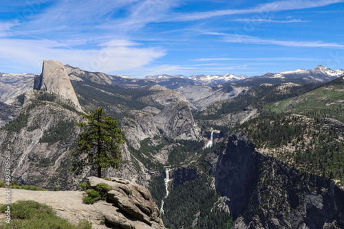 Yosemite National Park Waterfalls © Ignas