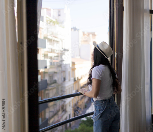 Girl on vacation in a hotel © Miguel