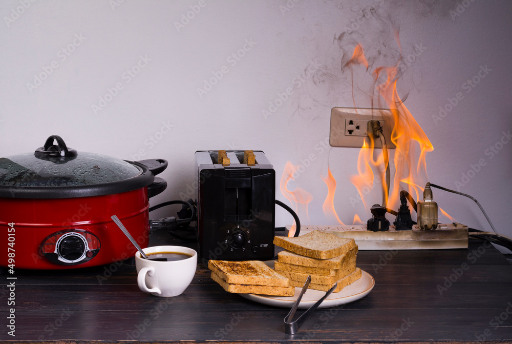 While toasting bread and using an electric pan, it causes a short ...