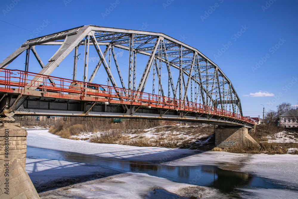 Obraz premium April provincial town of Kungur, Perm Territory, 2022. Апрельский провинциальный город Кунгур, Пермский край, 2022 год. 
