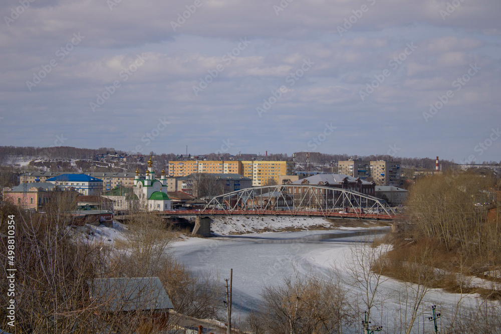 April provincial town of Kungur, Perm Territory, 2022.
Апрельский провинциальный город Кунгур, Пермский край, 2022 год. 
