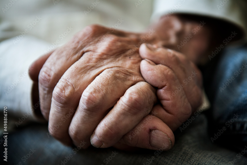 Fototapeta premium Close-up of the hands of an elderly man.