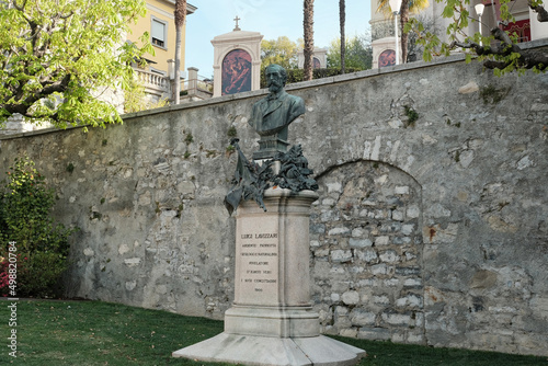 Il busto di Luigi Lavizzari a Mendrisio, Svizzera.