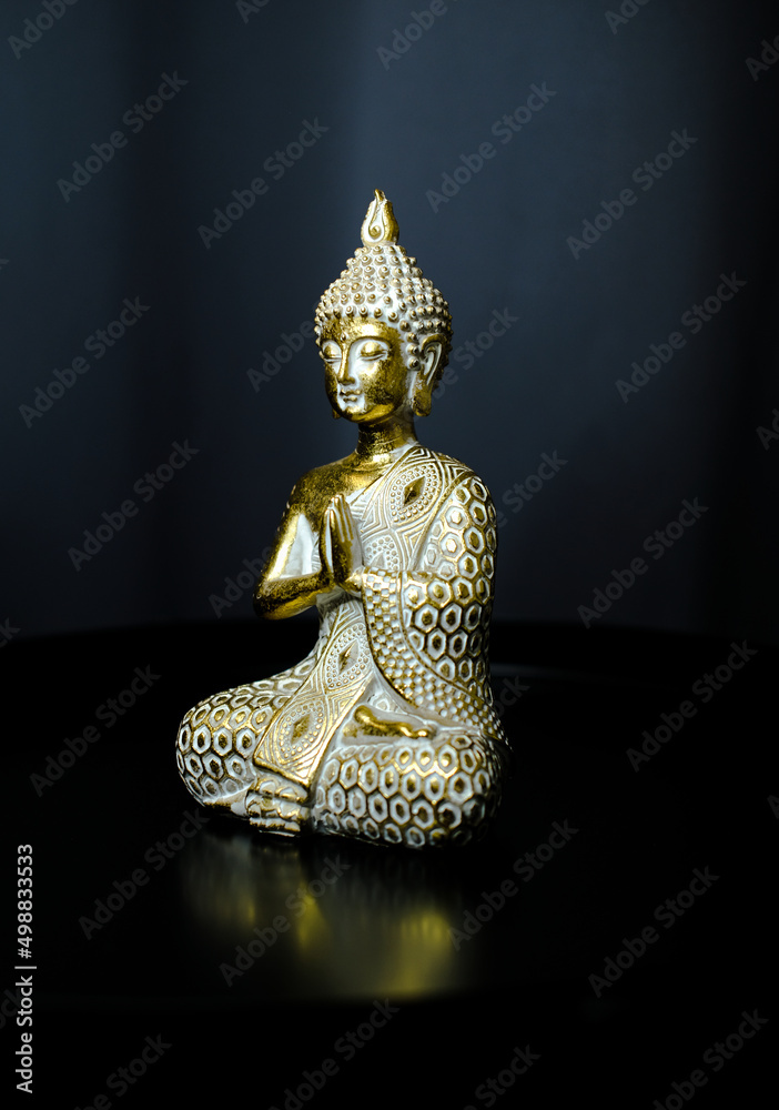 golden buddha statue