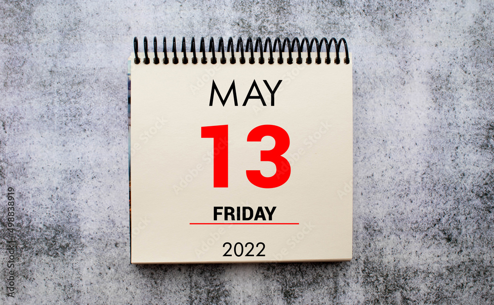 Obraz premium May 13 written on a calendar to remind you an important appointment