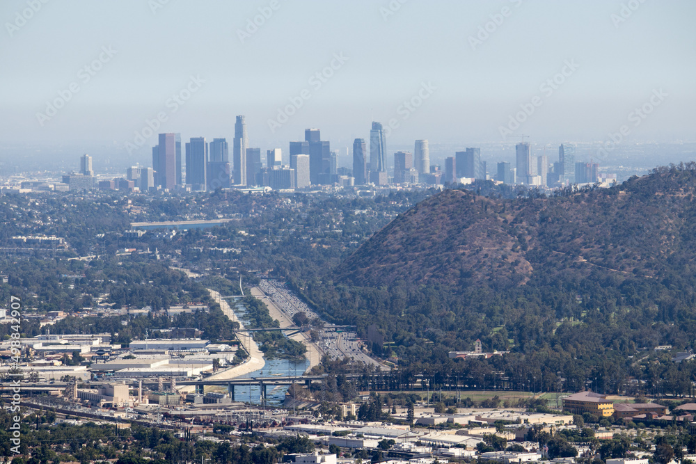 Naklejka premium Skyline Hikes in the City of Angels