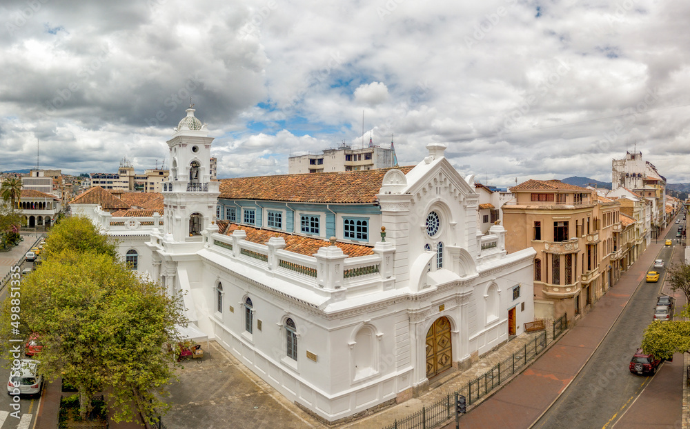 Spanish colonial church in the center of Cuenca, Ecuador (Antigua Catedral de Cuenca)