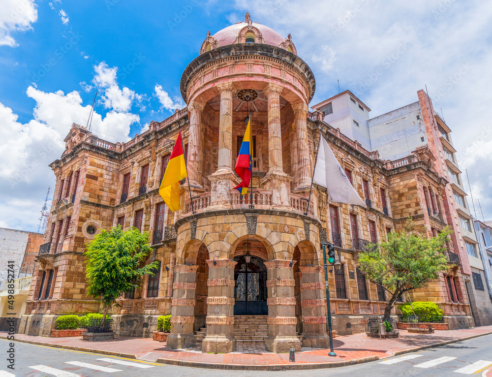 Naklejka premium A Spanish colonial building in the center of Cuenca, Ecuador (Cuenca City Hall on Bolívar Street)