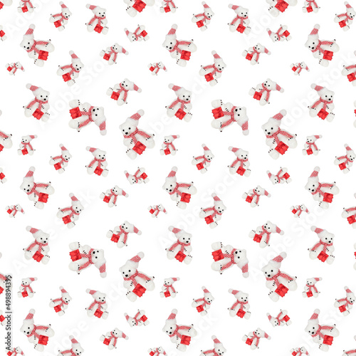 Seamless pattern with a toy bear on a white background.