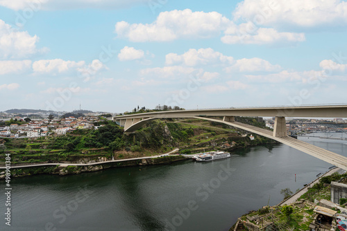  Infante Dom Henrique Bridge in Porto, Portugal