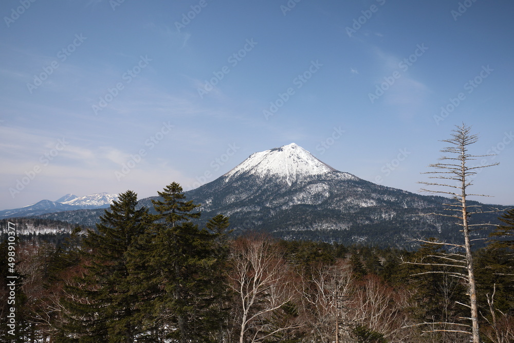 Fototapeta premium Mount Oakan in Hokkaido, Japan with snow