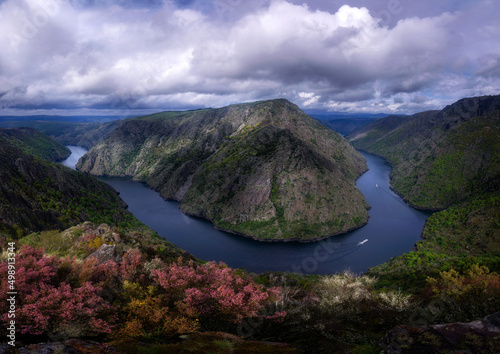 Mirador del cañón del sil desde vilouxe photo
