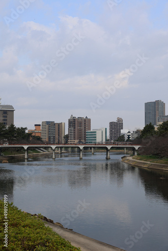 ウォーターフロント、水の街の都市の風景 © 夏檸檬