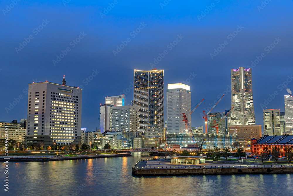 大さん橋ターミナルから見た横浜の夜景　神奈川県横浜市　Night view of Yokohama seen from Osanbashi Terminal. Kanagawa-ken Yokohama city.