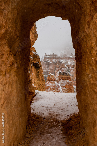 Snow Dusted hoodoos in Bryce canyon