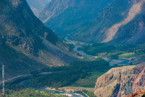 Valley of the river of Chul...