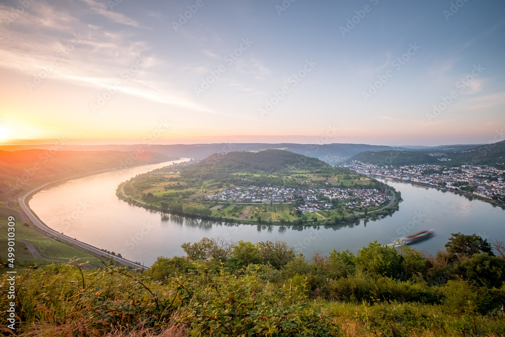 Obraz premium Sunrise at the Rheinschleife, Germany