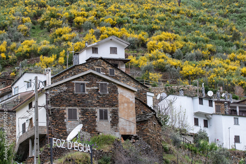 Aldeia Foz de Égua, construida em pedra de xisto, região centro de Portugal, Serra do Açor, Arganil, Coimbra