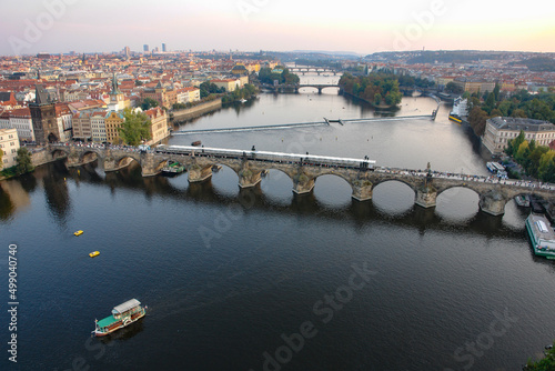 空から見た、プラハのカレル橋