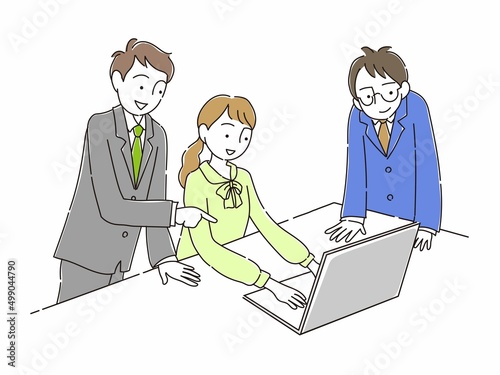 会社で女性社員に業務内容を説明するビジネスマン