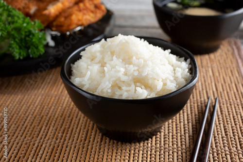 A view of a bowl of steamed white rice.