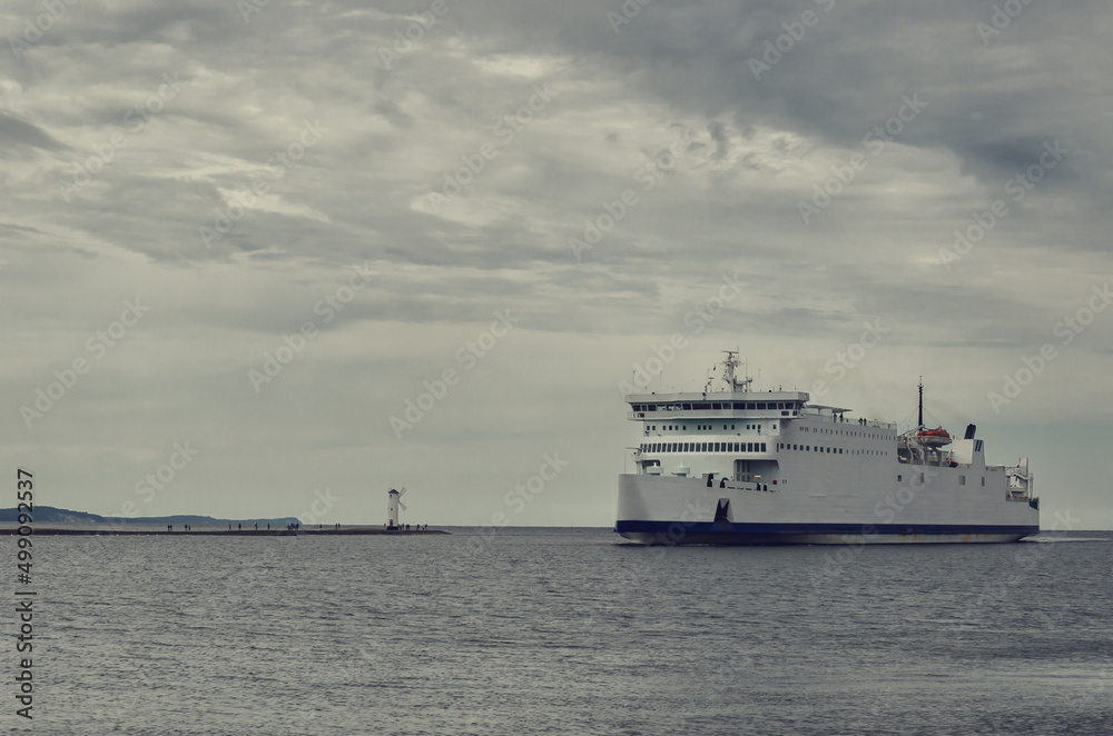 PASEENGER FERRY - Ship flows to the sea port