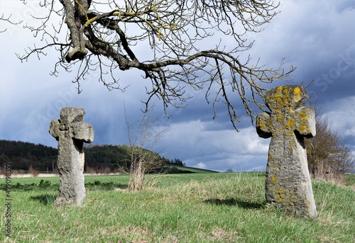 Zwei gut erhaltene mittelalterliche Sühnekreuze bei Tonndorf -Christliche  Symbole für Verfehlung, Reue und Vergebung photo