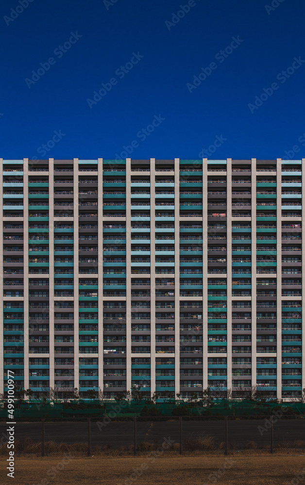 青空とマンション 青空とマンション