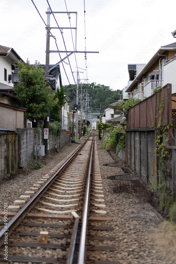 Obraz premium 住宅街の線路